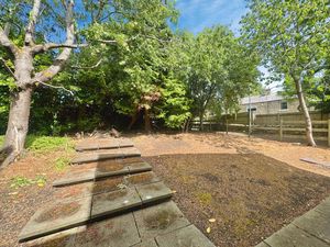 Photo 6- click for photo gallery